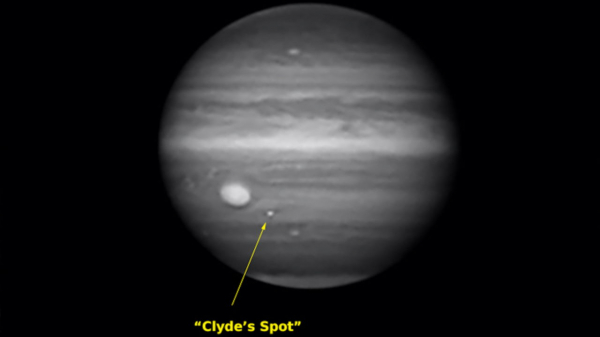 На Юпитере замечена новая особенность овальной формы