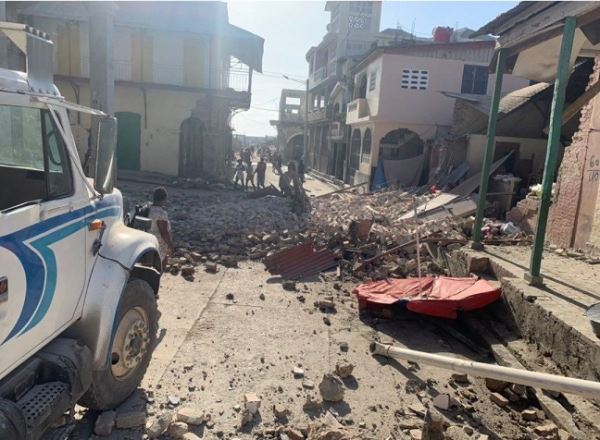 USGS: Тысячи людей могли погибнуть после сильного землетрясения на Гаити 14 августа 2021 года