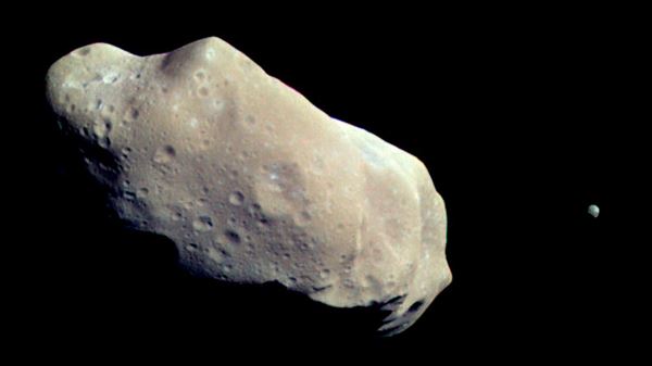 Российские телескопы следят за приближающимся к Земле астероидом